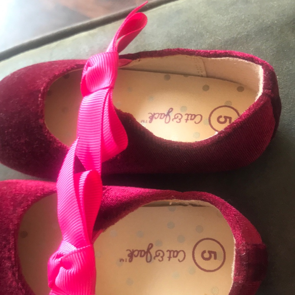 Red shoes - Picture 2 of 3